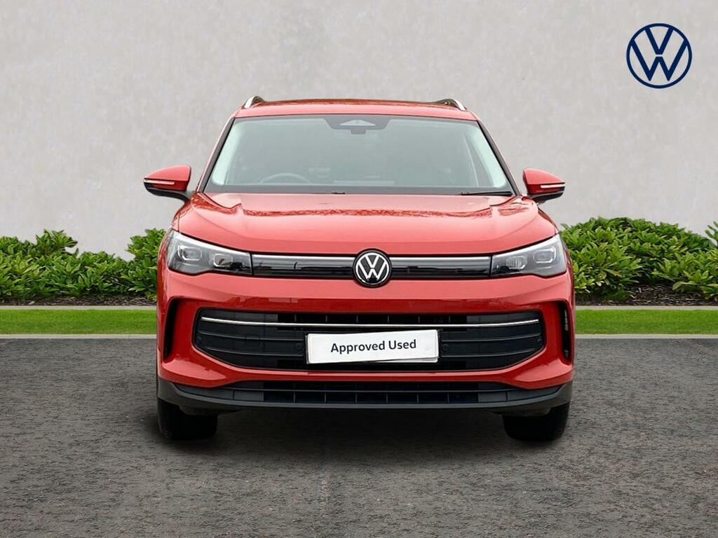 Volkswagen Tiguan 1.5 Etsi 150 Match Dsg  Red #3