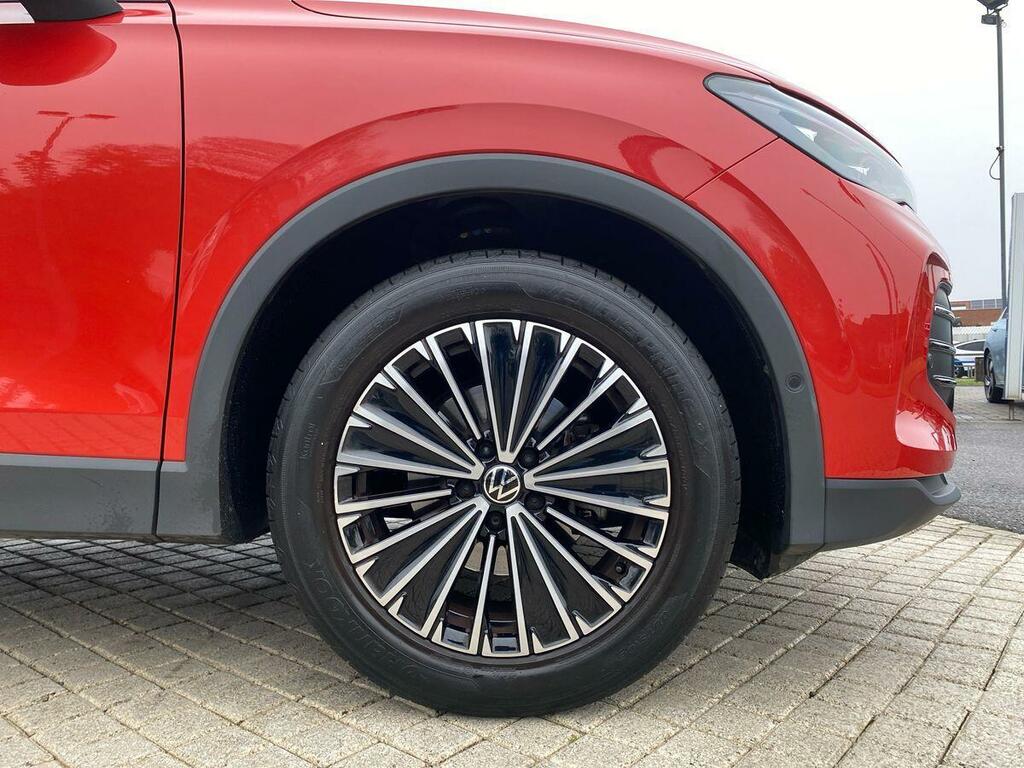Volkswagen Tiguan 1.5 Etsi 150 Match Dsg  Red #6