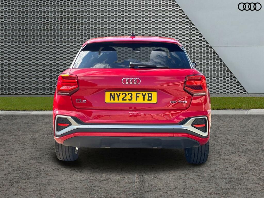 Audi Q2 S Line 35 Tfsi 150 Ps 6-Speed NY23FYB Red #4