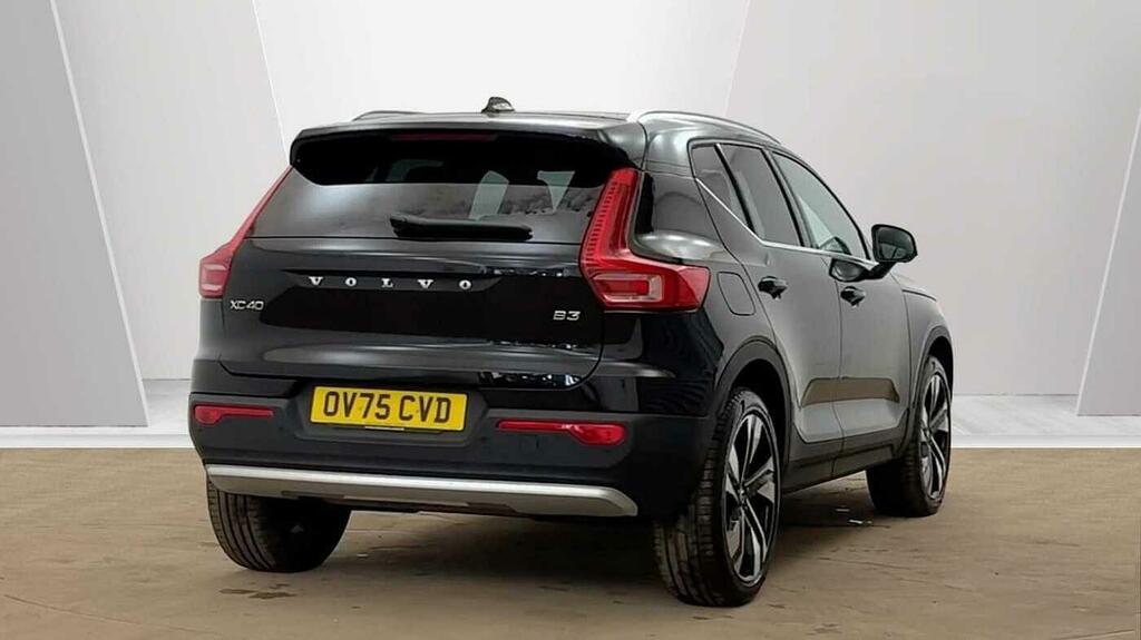Volvo XC40 B3 Ultra Bright Mhev Blond Leather Employees Car OV75CVD Black #3