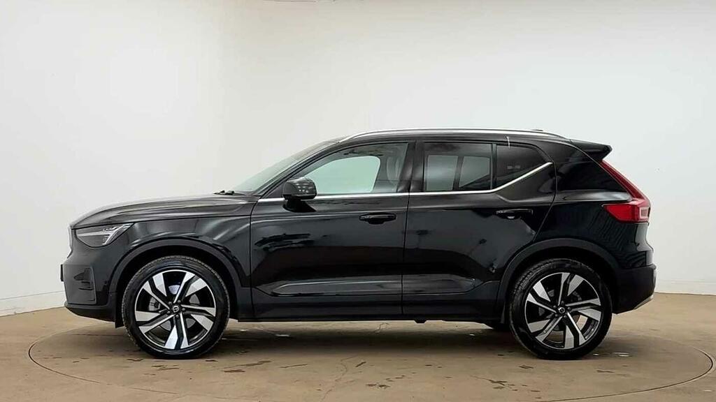 Volvo XC40 B3 Ultra Bright Mhev Blond Leather Employees Car OV75CVD Black #6