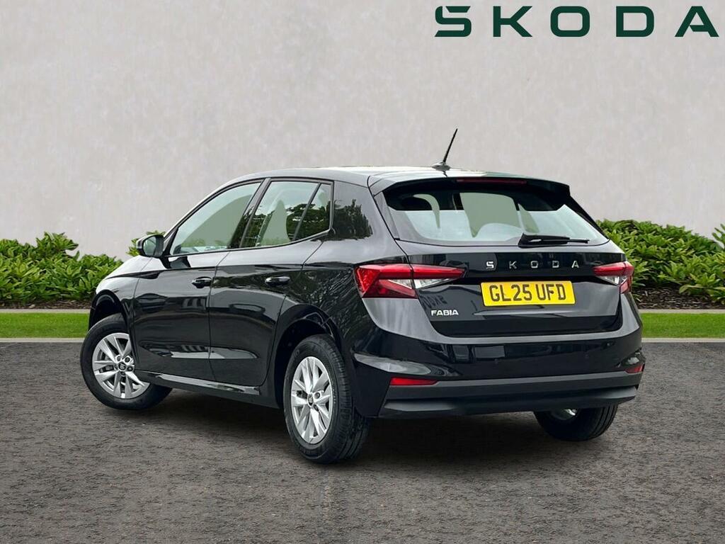 Skoda Fabia 1.0 Tsi Se Edition GL25UFD Black #2