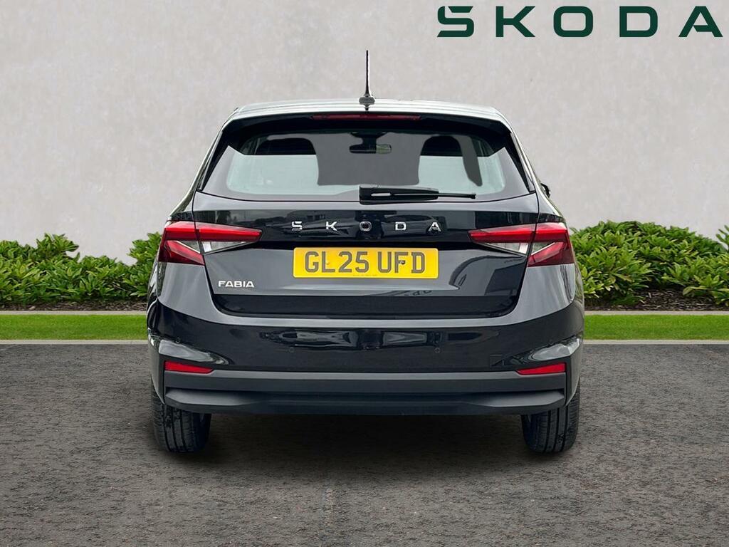 Skoda Fabia 1.0 Tsi Se Edition GL25UFD Black #4