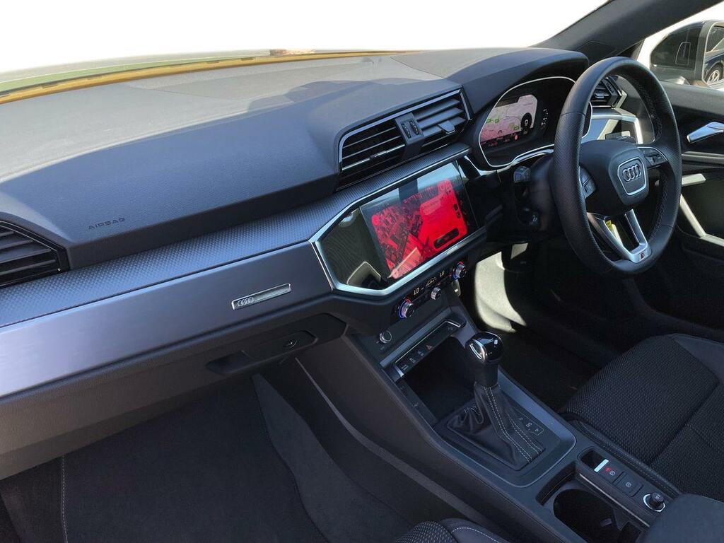 Audi Q3 S Line 35 Tfsi 150 Ps S Tronic Black #2