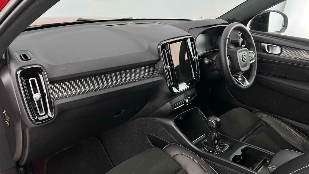 Volvo XC40 T3 R-design One Owner Charcoal Nappa Leath YM71TEO Red #6