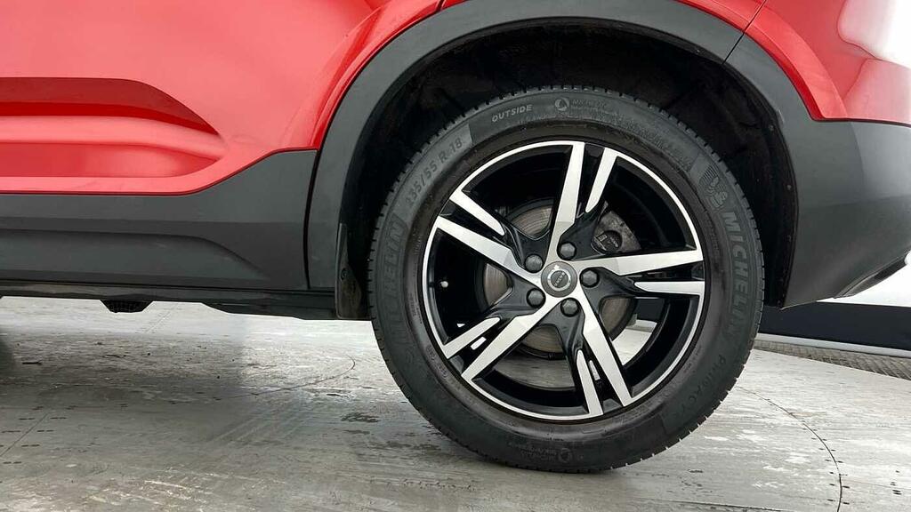 Volvo XC40 T3 R-design One Owner Charcoal Nappa Leath YM71TEO Red #4