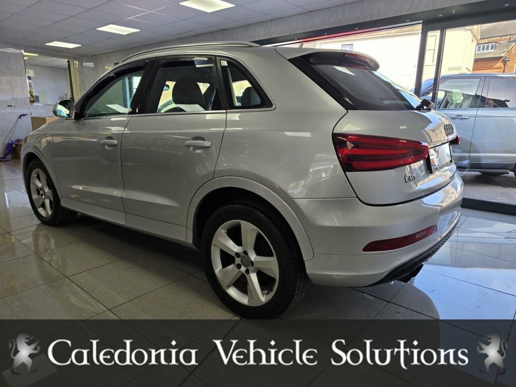Audi Q3 2L S Line Silver