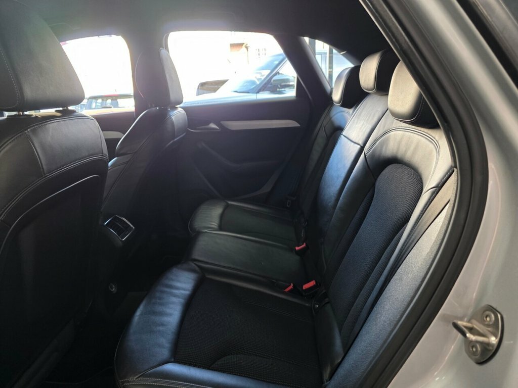 Audi Q3 2L S Line Silver #4
