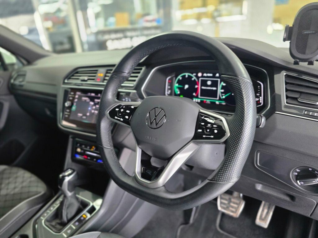 Volkswagen Tiguan 2L R-line SA73FKO White #4