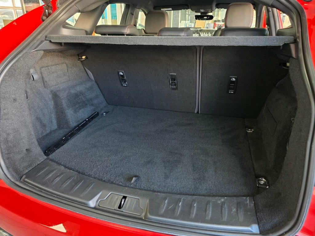 Jaguar E-Pace 2L Chequered Flag Red #6