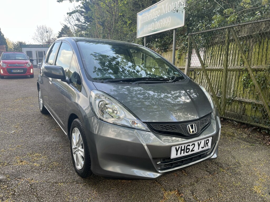 Honda Jazz Hatchback 1.4 I-vtec Es 201262 Grey