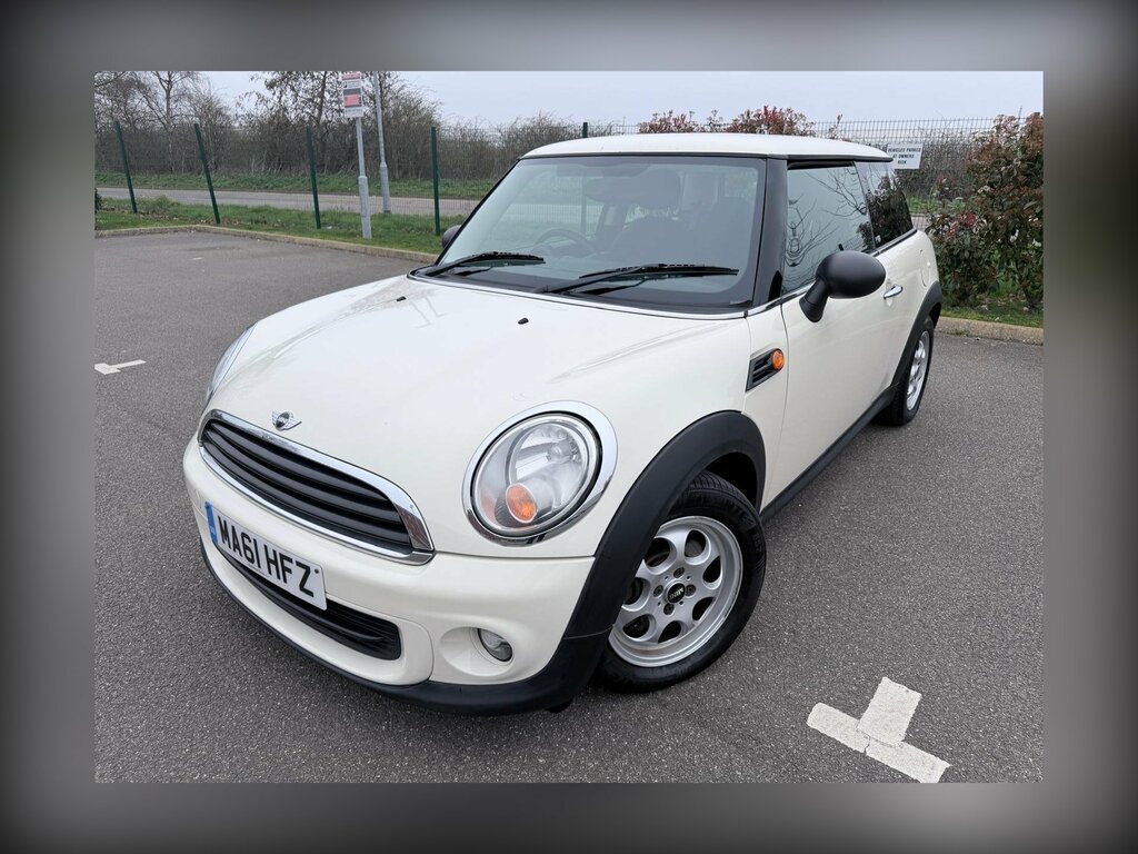 Mini Hatch 1.6 First Euro 5 MA61HFZ White