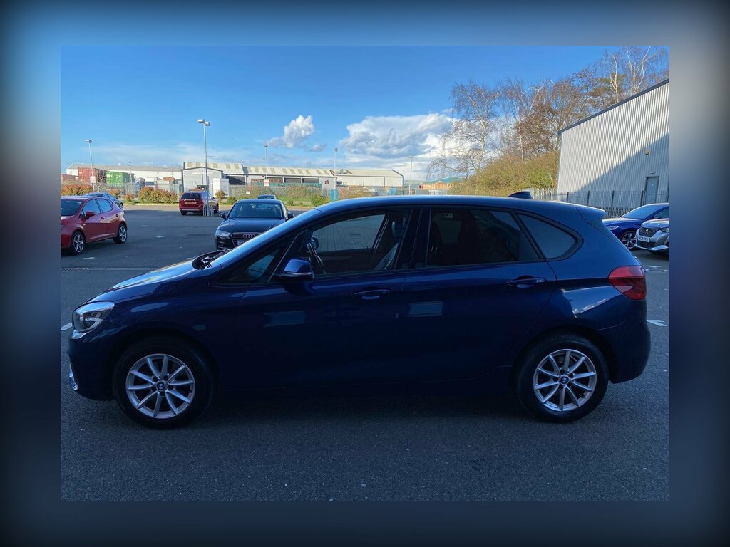 BMW 2 Series Active Tourer 2.0 220D Se Euro 6 Ss YB67TXD Blue #2