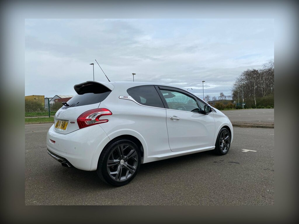 Peugeot 208 1.6 Thp Gti Euro 5 White #6