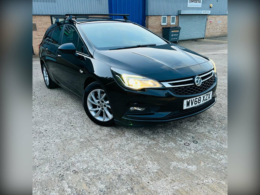 Vauxhall Astra 1.6 Cdti Ecotec Blueinjection Tech Line Nav Sports WV68XZX Black