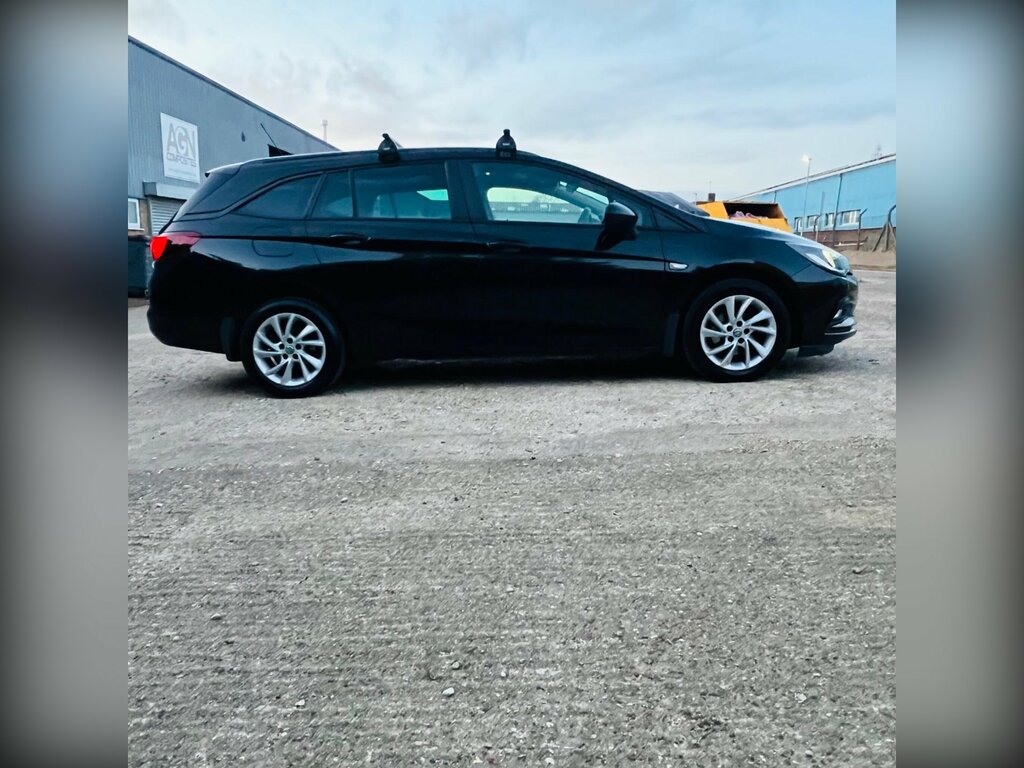 Vauxhall Astra 1.6 Cdti Ecotec Blueinjection Tech Line Nav Sports WV68XZX Black #6