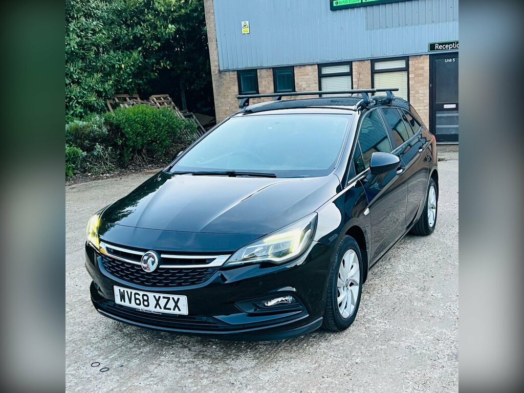 Vauxhall Astra 1.6 Cdti Ecotec Blueinjection Tech Line Nav Sports WV68XZX Black #2