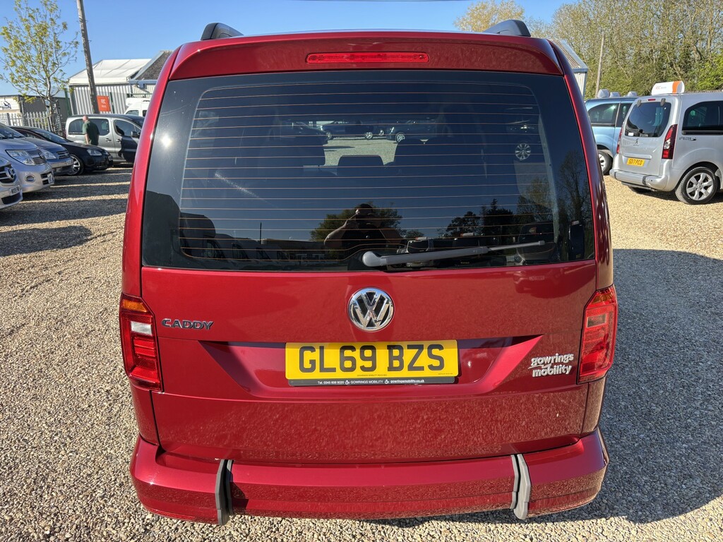 Volkswagen Caddy Maxi Life Mpv Wav Wheelchair Accessible Vehicle 2.0 Tdi 201 Red #3