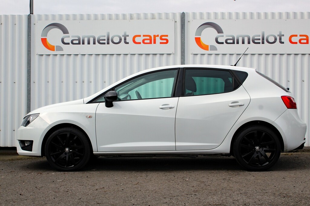 Seat Ibiza Hatchback 1.2 Tsi Fr Black 2015 YA64LVN White #4