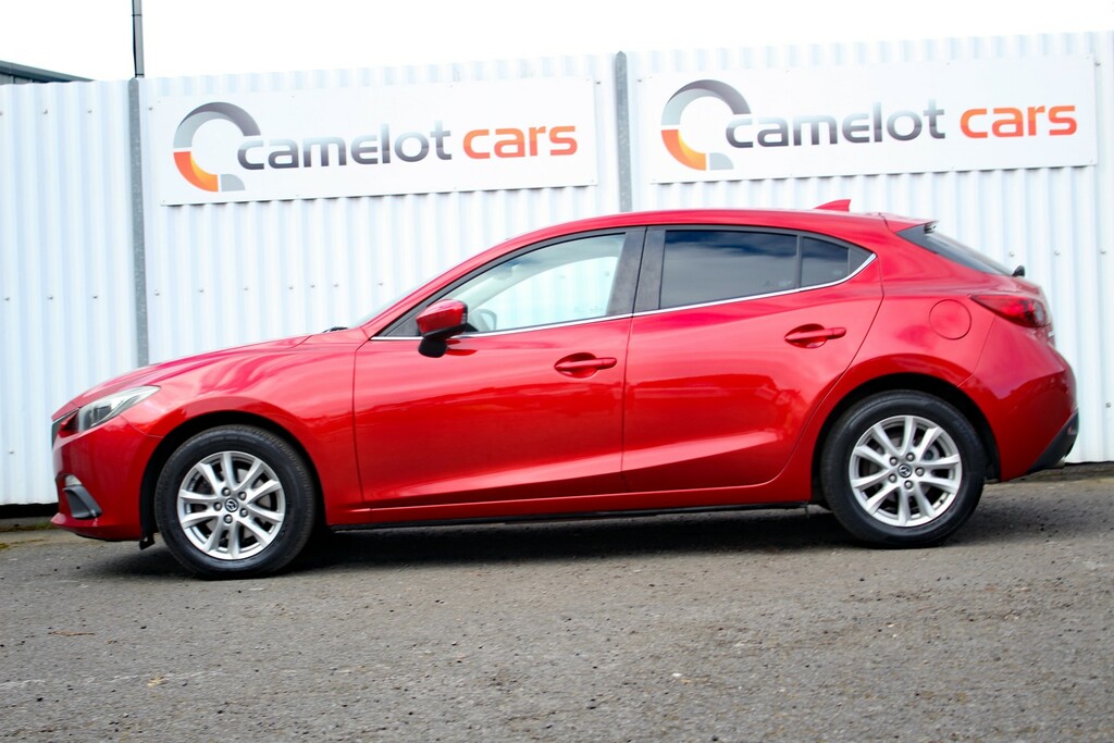 Mazda 3 Hatchback 2.2 Skyactiv-d Se Nav 2015 Red #4
