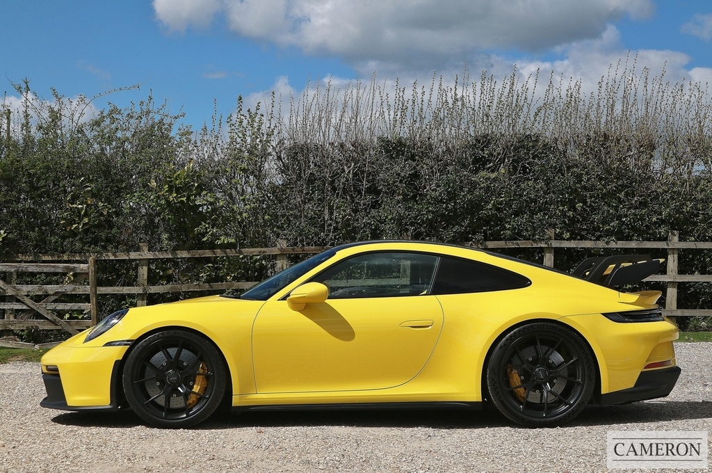 Porsche 911 992 Gt3 Pdk Clubsport Yellow