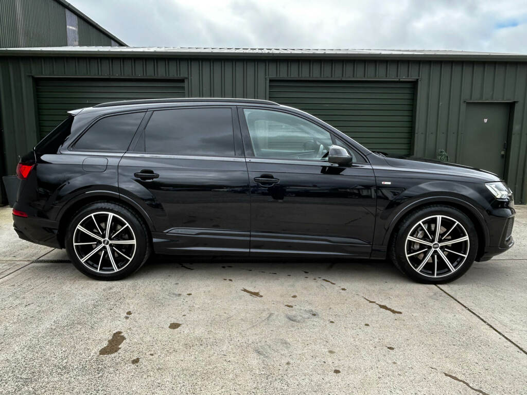 Audi Q7 50 Tdi Quattro Black Edition Tiptronic FG69ZGO Black #2