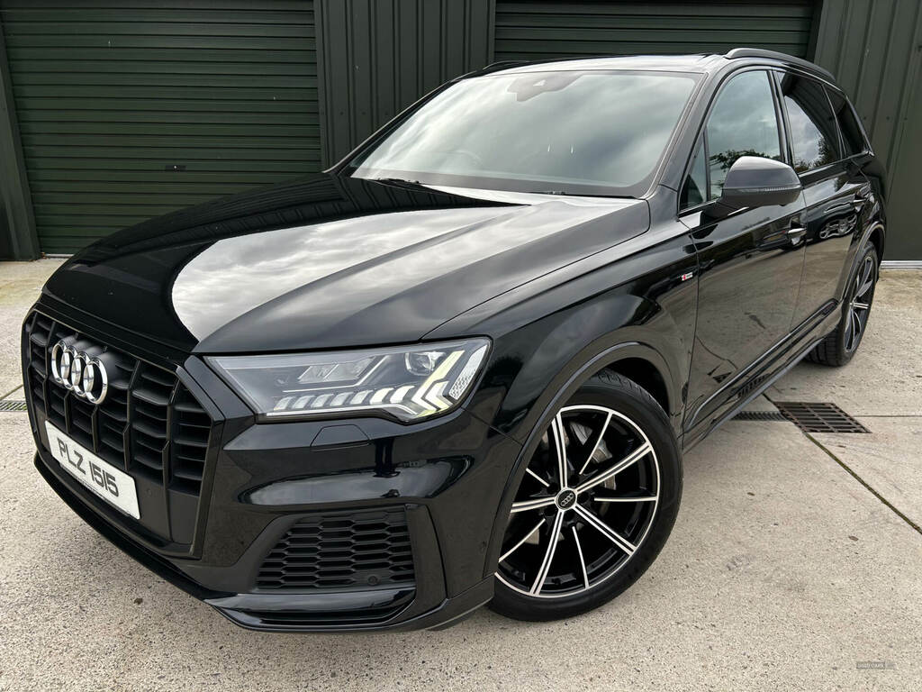 Audi Q7 50 Tdi Quattro Black Edition Tiptronic FG69ZGO Black #4