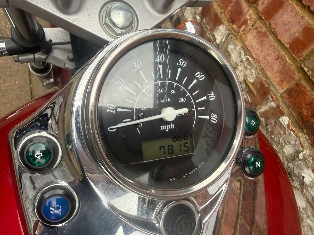 Suzuki  Gsx-r750 L White #6