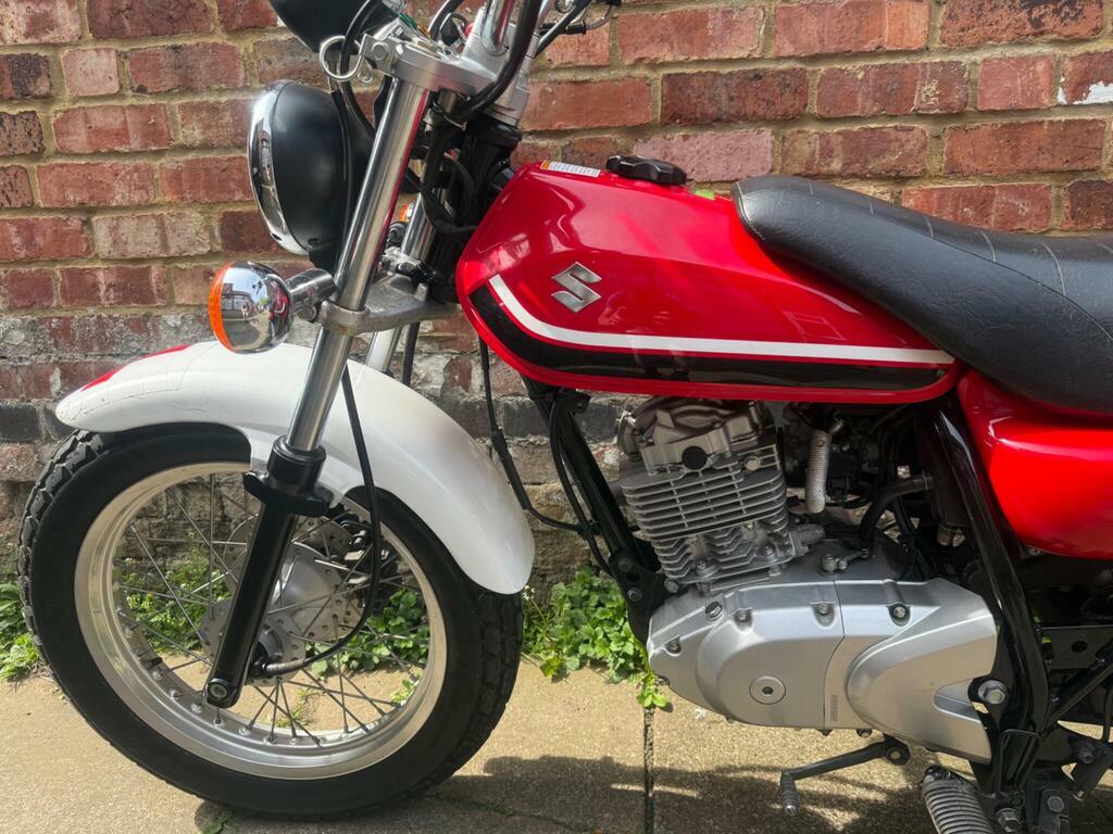 Suzuki  248Cc Gw 250 L3 Black #1