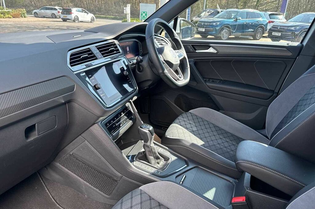 Volkswagen Tiguan 1.5 Tsi 150 R-line Edition Dsg 25 827 Miles GK23OXL  #2