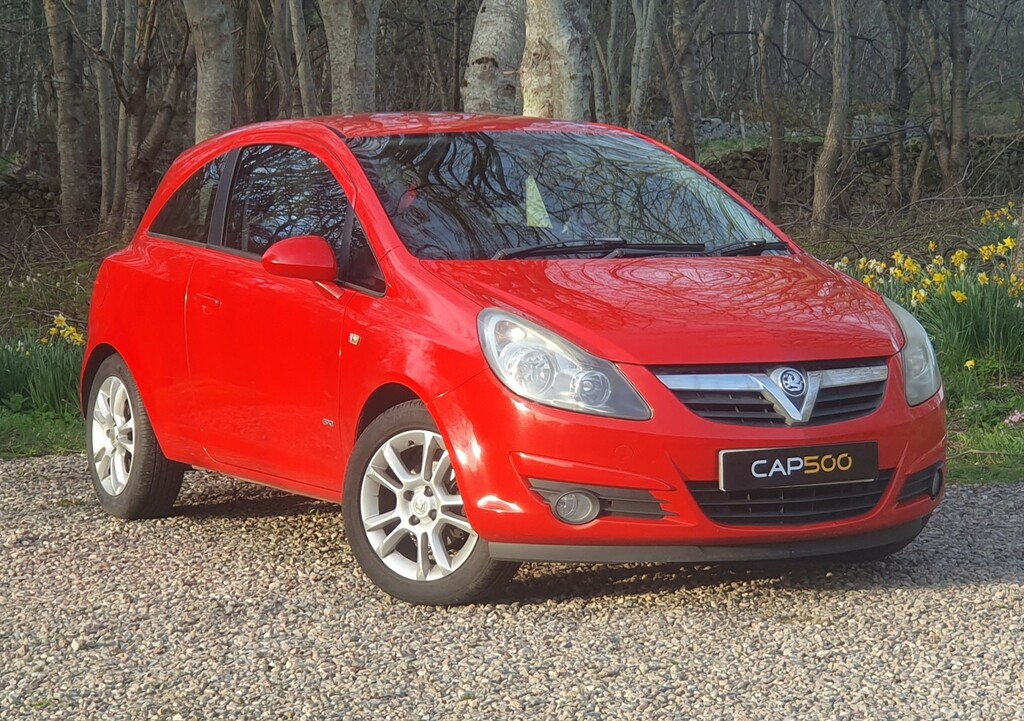 Vauxhall Corsa 1.2 I 16V Sxi Red