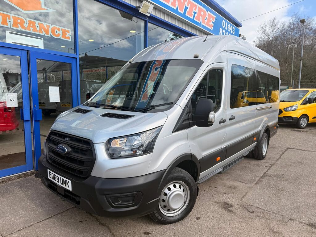 Ford Transit Custom 2.0 460 Ecoblue Trend 17 Seater Minibus Silver