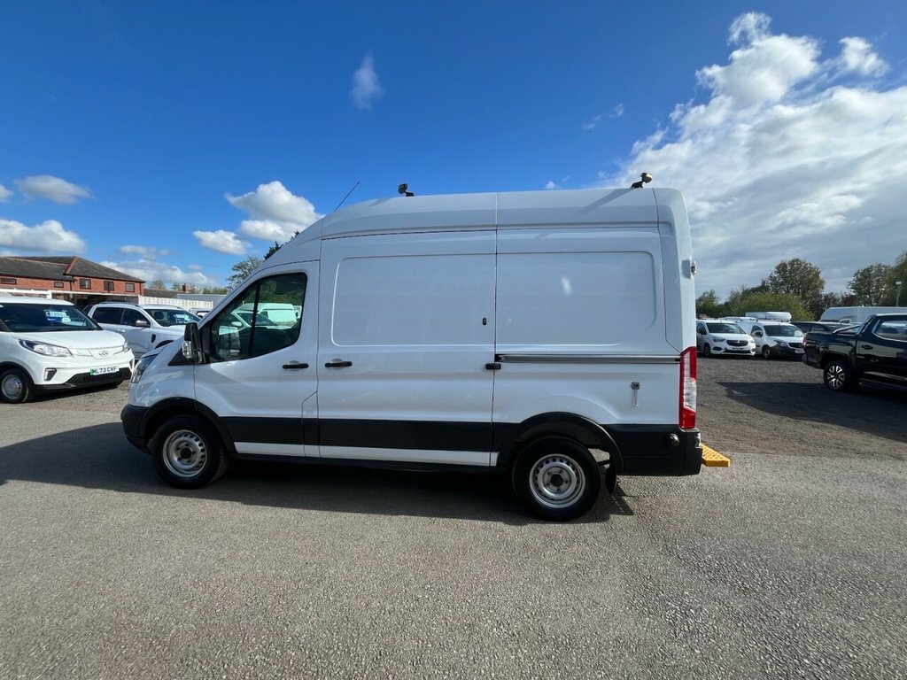 Ford Transit Custom Mpv LA19CAU White #3