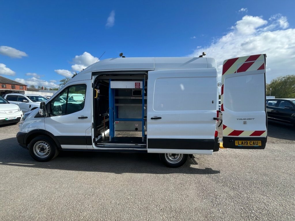 Ford Transit Custom Mpv LA19CAU White #2