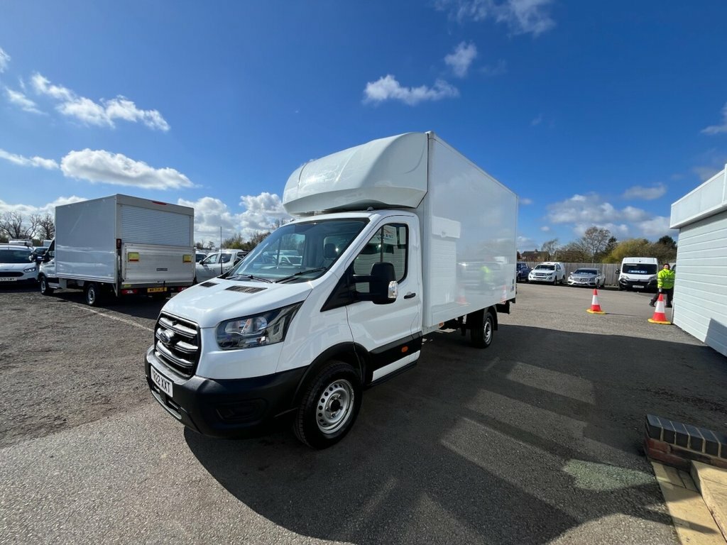 Ford Transit Custom 2L Leader YR22XXT White