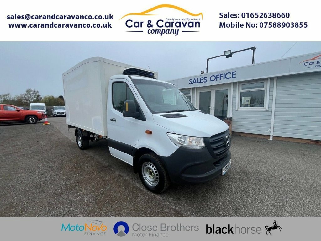 Mercedes-Benz Sprinter 2L Progressive White