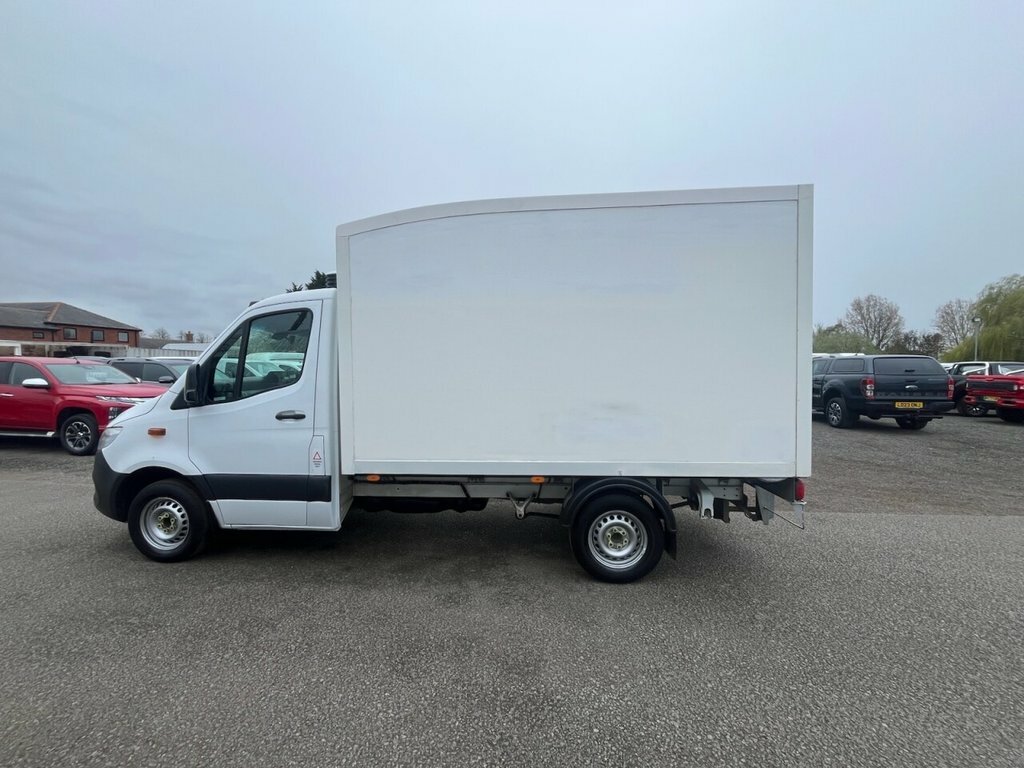Mercedes-Benz Sprinter 2L Progressive PK70WVR White #5