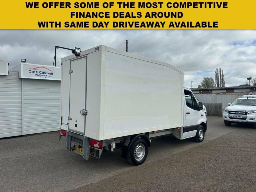 Mercedes-Benz Sprinter 2L Progressive White #2