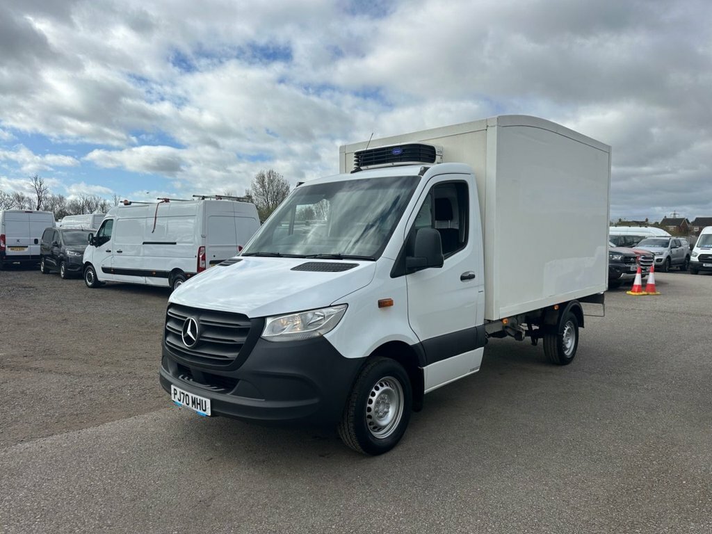 Mercedes-Benz Sprinter 2L Progressive White