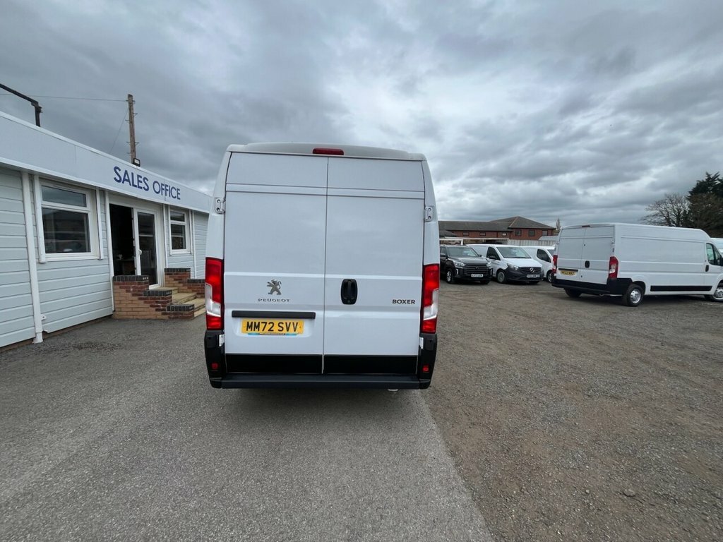Peugeot Boxer 2L Professional MM72SVV White #4