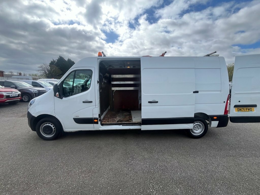 Vauxhall Movano 2.3L Edition DN71FMD White #3