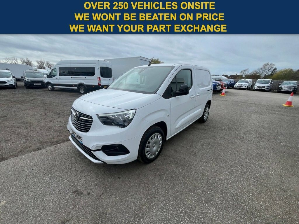 Vauxhall Combo 1.5L Pro White