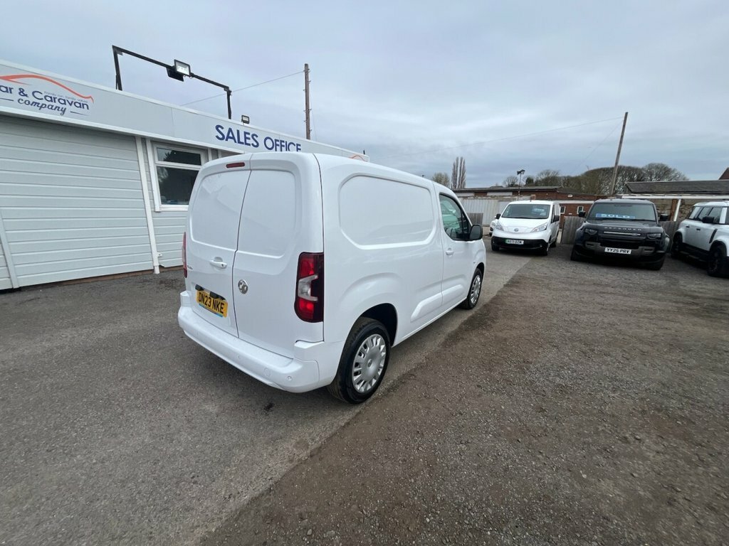 Vauxhall Combo 1.5L Pro DN23NKE White #4