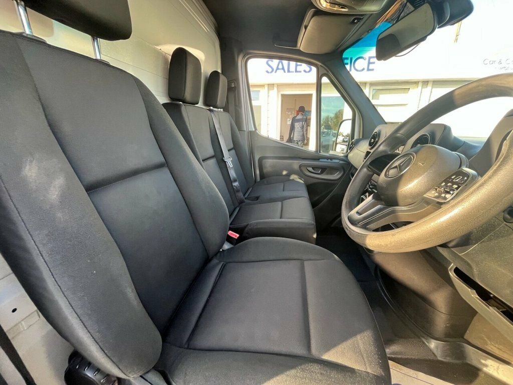 Mercedes-Benz Sprinter 2L Progressive White #3