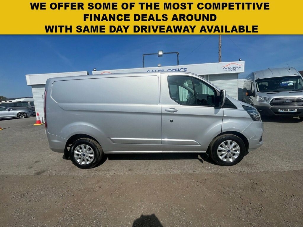 Ford Transit Custom 2L Limited BK22EGV Silver