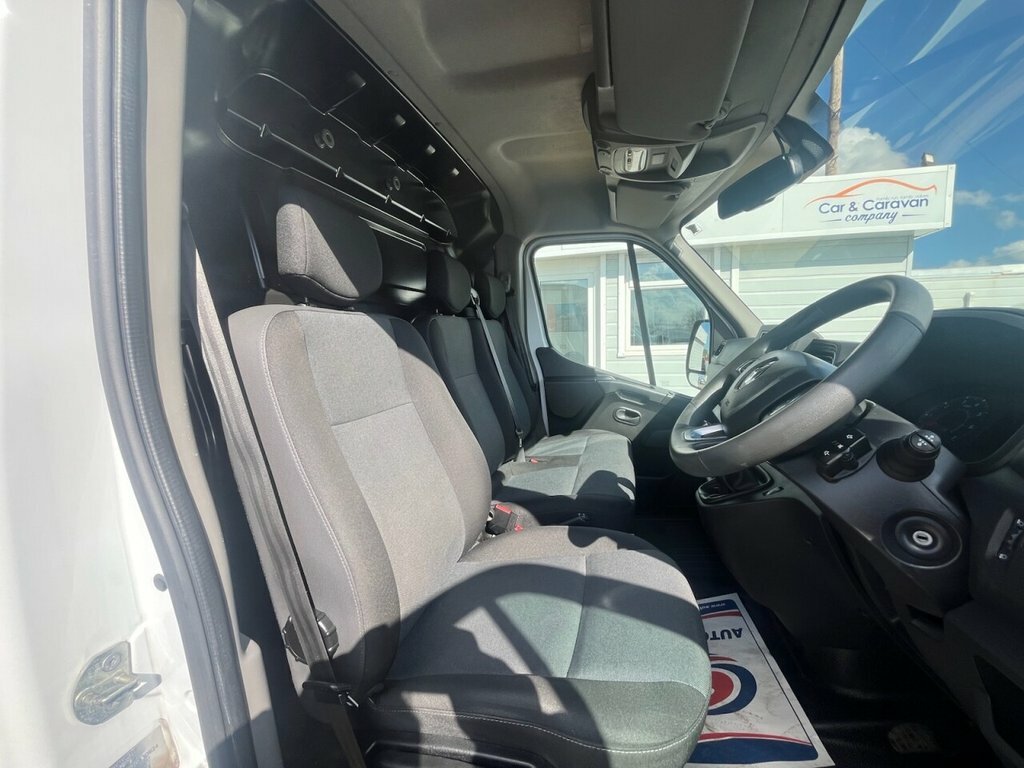 Renault Master 2.3L Business DX23CVM White #6