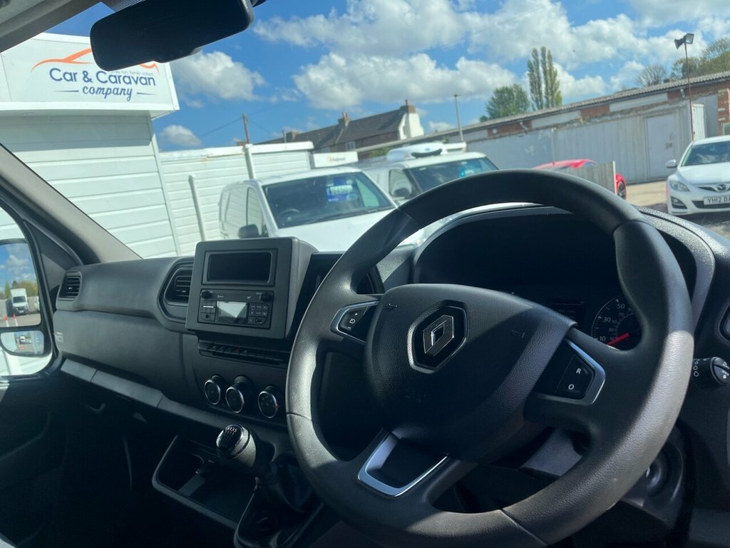 Renault Master 2.3L Business DX23CVM White #3