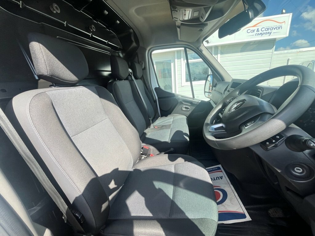 Renault Master 2.3L Business DX23CVM White #5