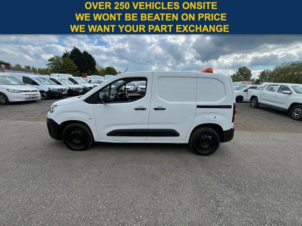 Citroen Berlingo 1.5L Enterprise M Pro LC22LNH White #2