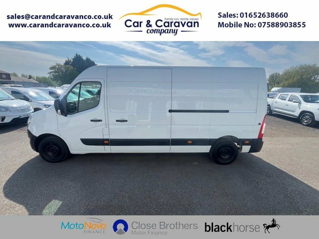 Nissan InterStar 2L Acenta WD72GUK White #2